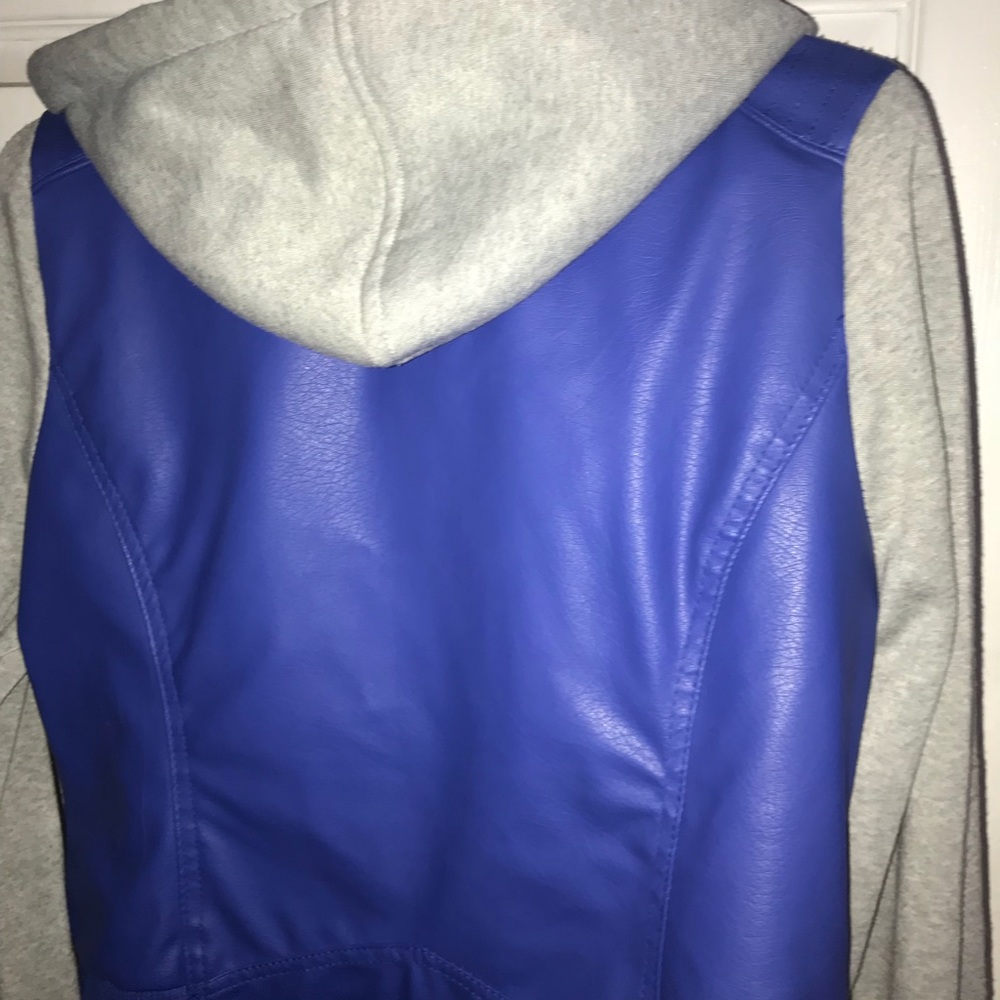 Jacket - Picture 2 of 2